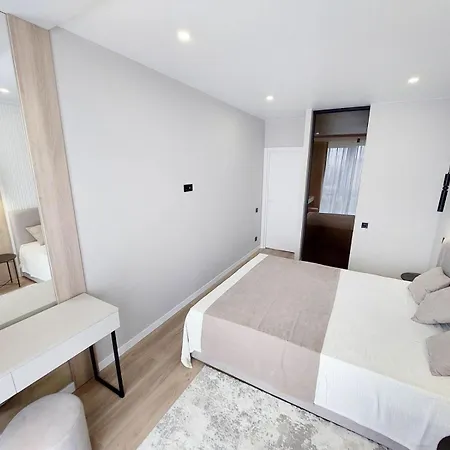 сучасні в новобудові * Lvov