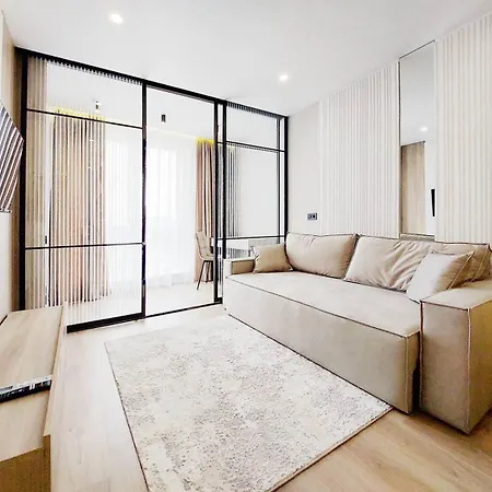 сучасні в новобудові Lvov