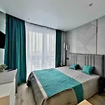 сучасні в новобудові Apartment