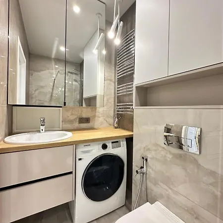 сучасні в новобудові Apartment Lviv
