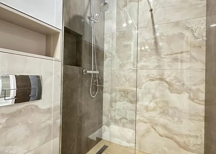 сучасні в новобудові דירה לבוב