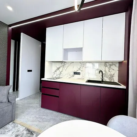 сучасні в новобудові Львів